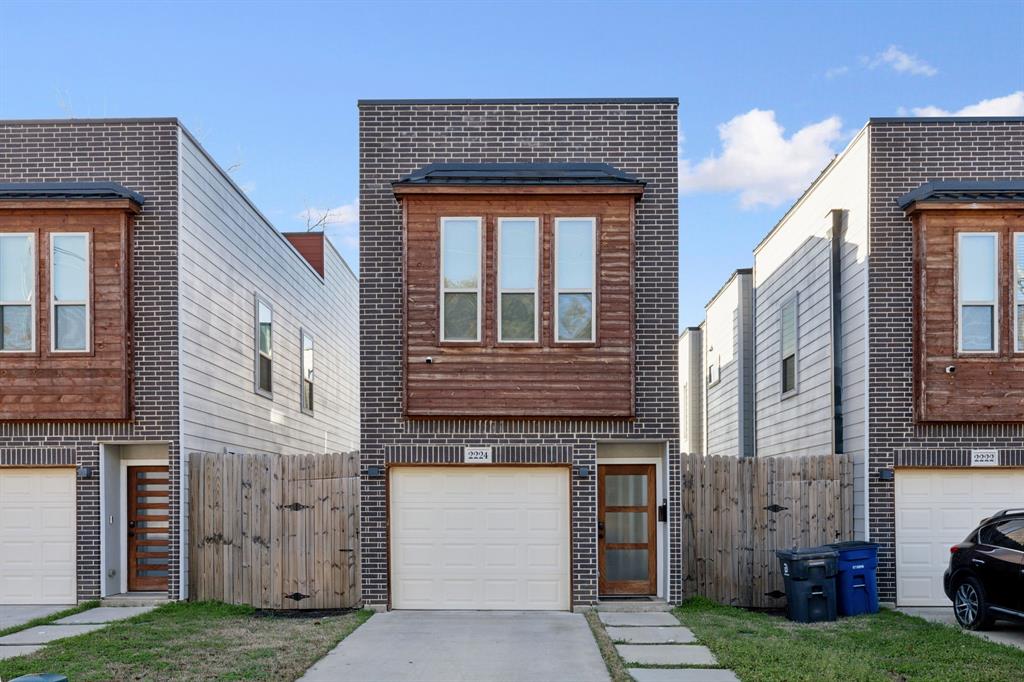 2224 Dyson Street Property Photo