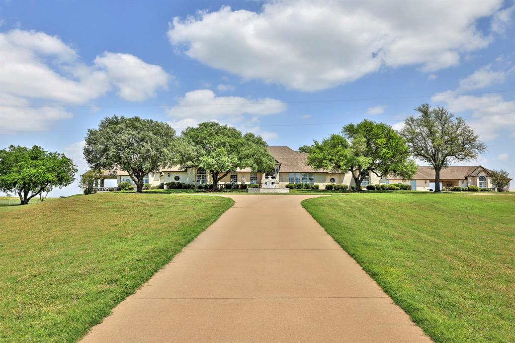 2005 Lakeshore Drive Property Photo