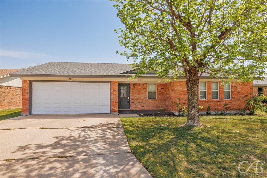 2257 Brenda Lane Property Photo
