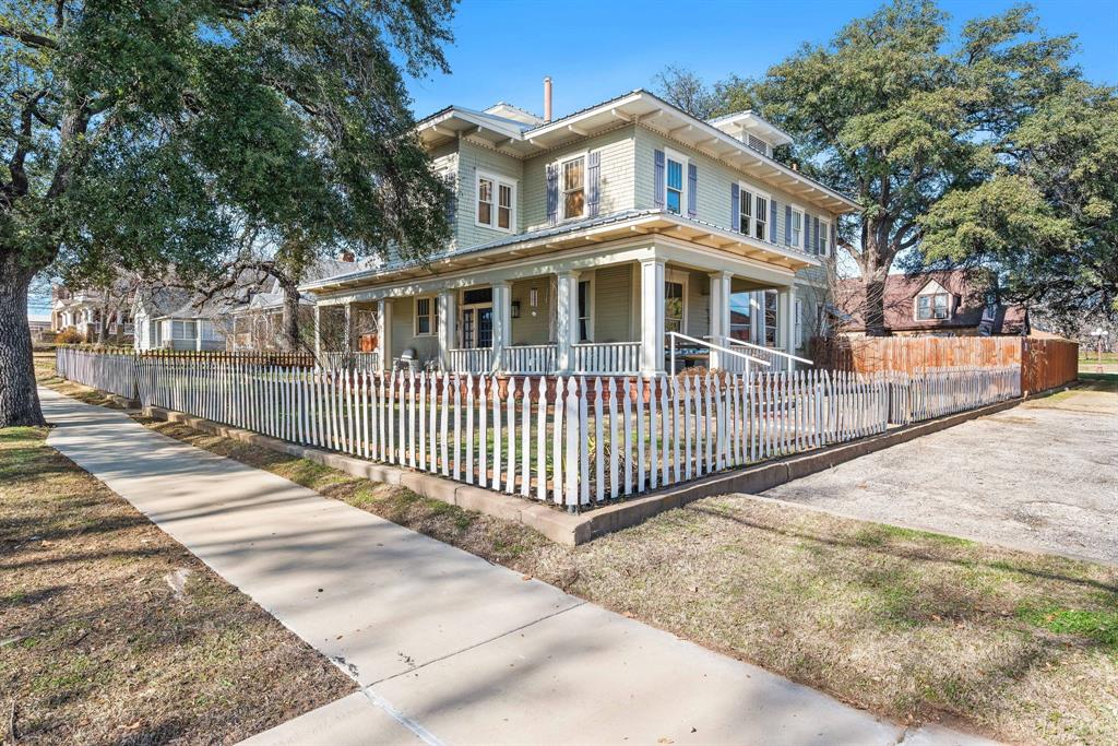 502a W Hubbard Street Property Photo 1
