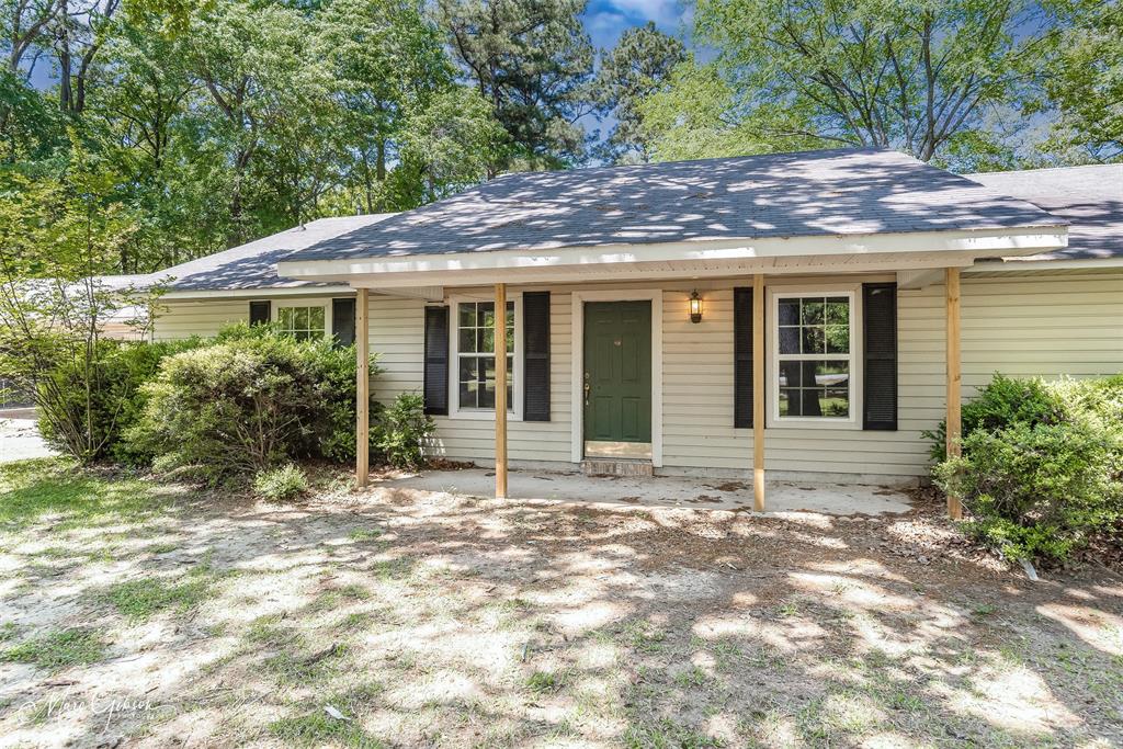 8460 Denny Street Property Photo