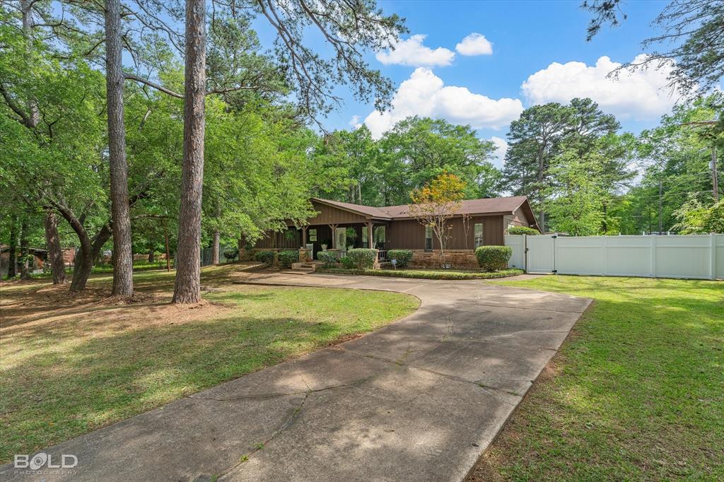 8185 Fleetwood Drive Property Photo