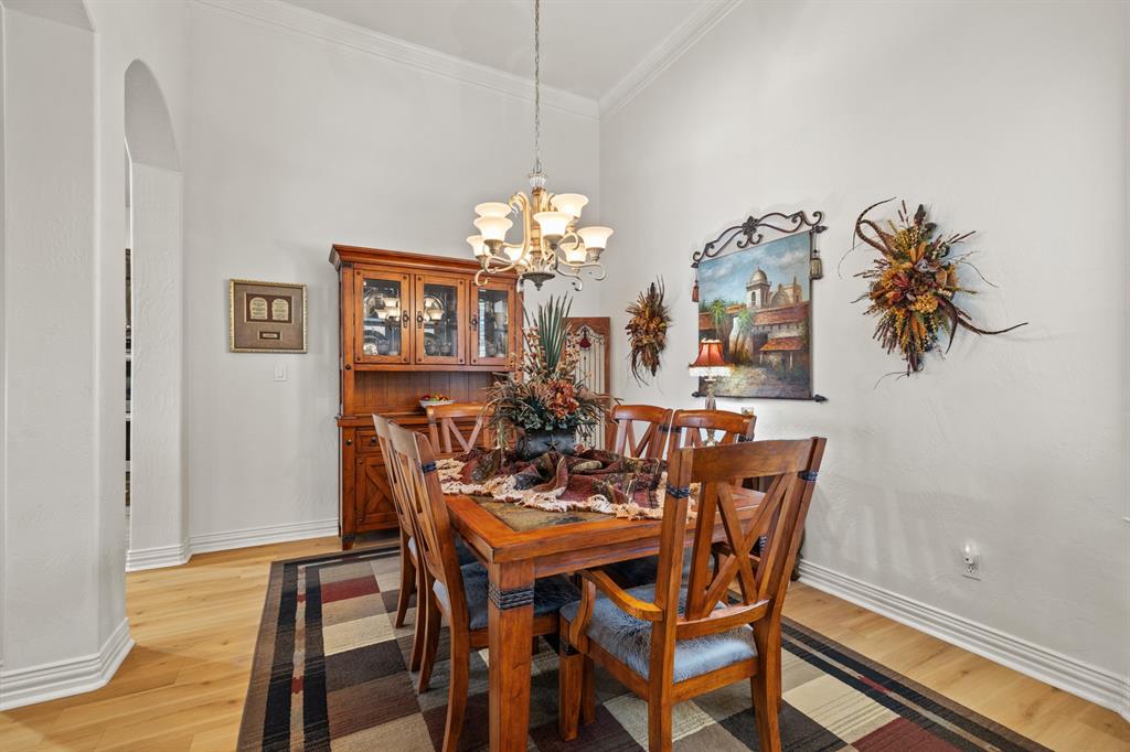 1023 Addison Avenue Property Photo 3