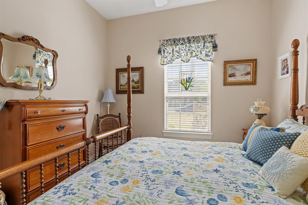 1023 Addison Avenue Property Photo 18