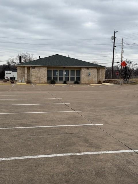 201 N Broadway Street Property Photo