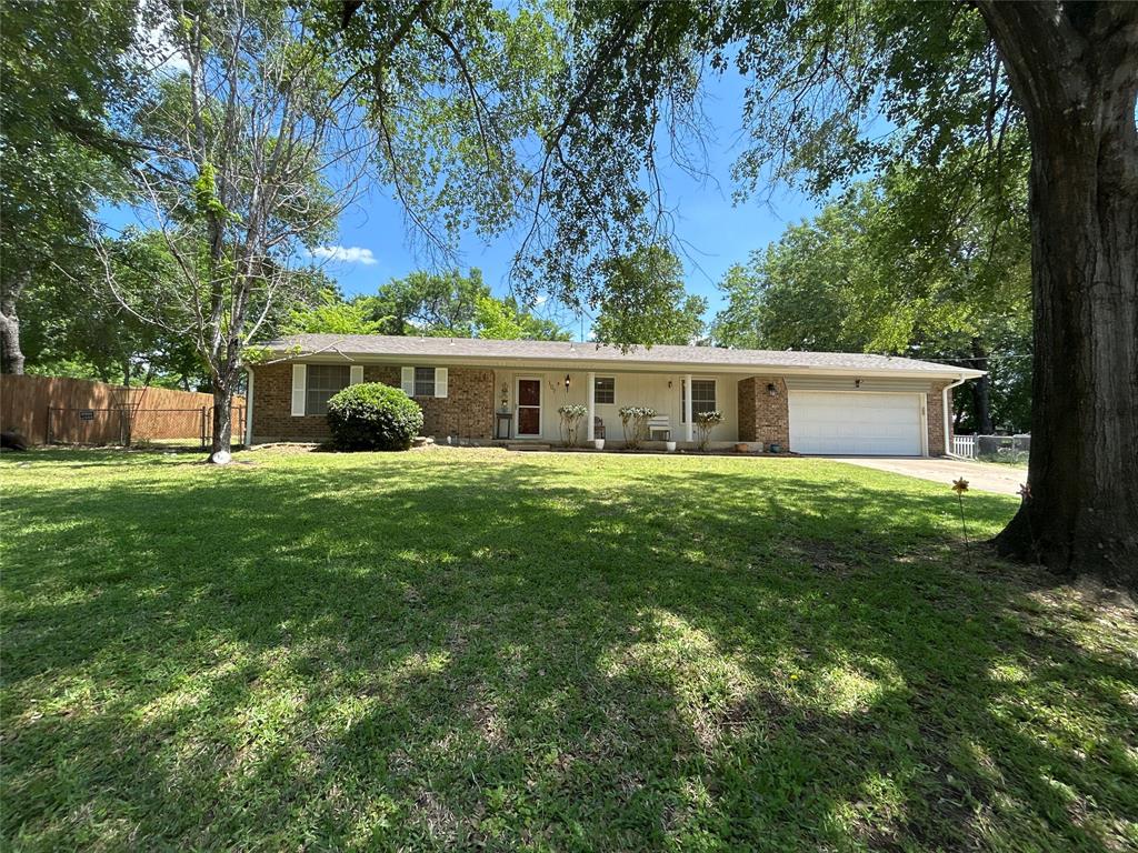 107 W Bayside Drive Property Photo 1