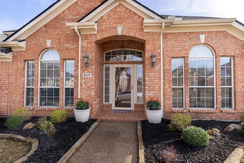 5117 Vineyard Lane Property Photo