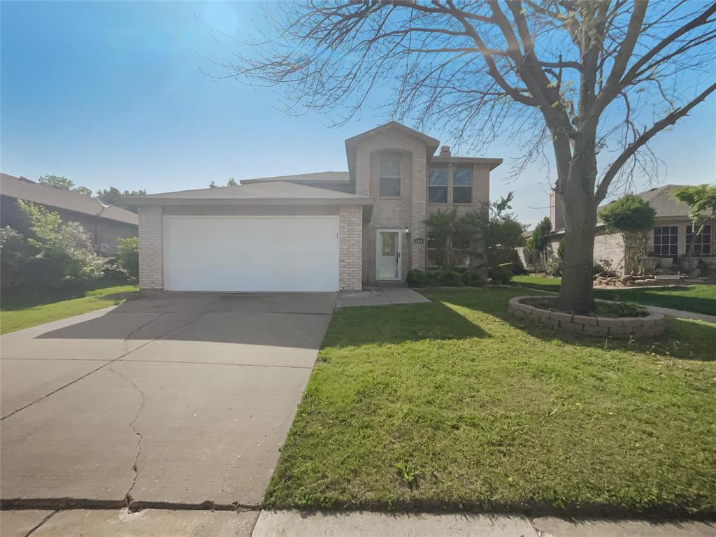 2420 Chestnut Drive Property Photo 1