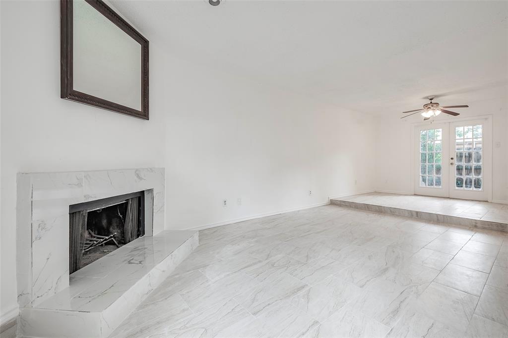 6646 E Lovers Lane Property Photo