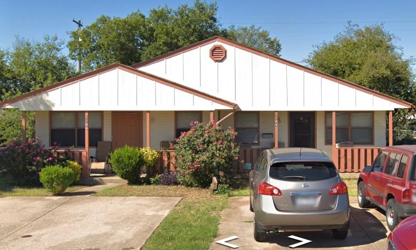 1104 Suburban Street Property Photo