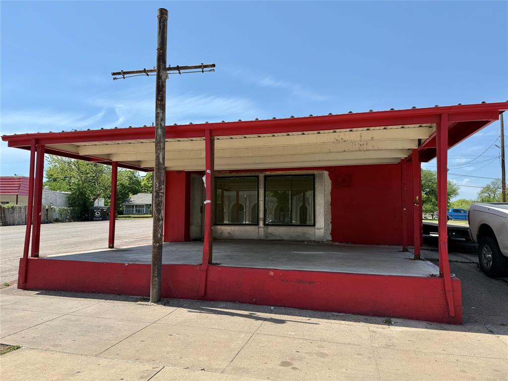 1515 N Main Street Property Photo