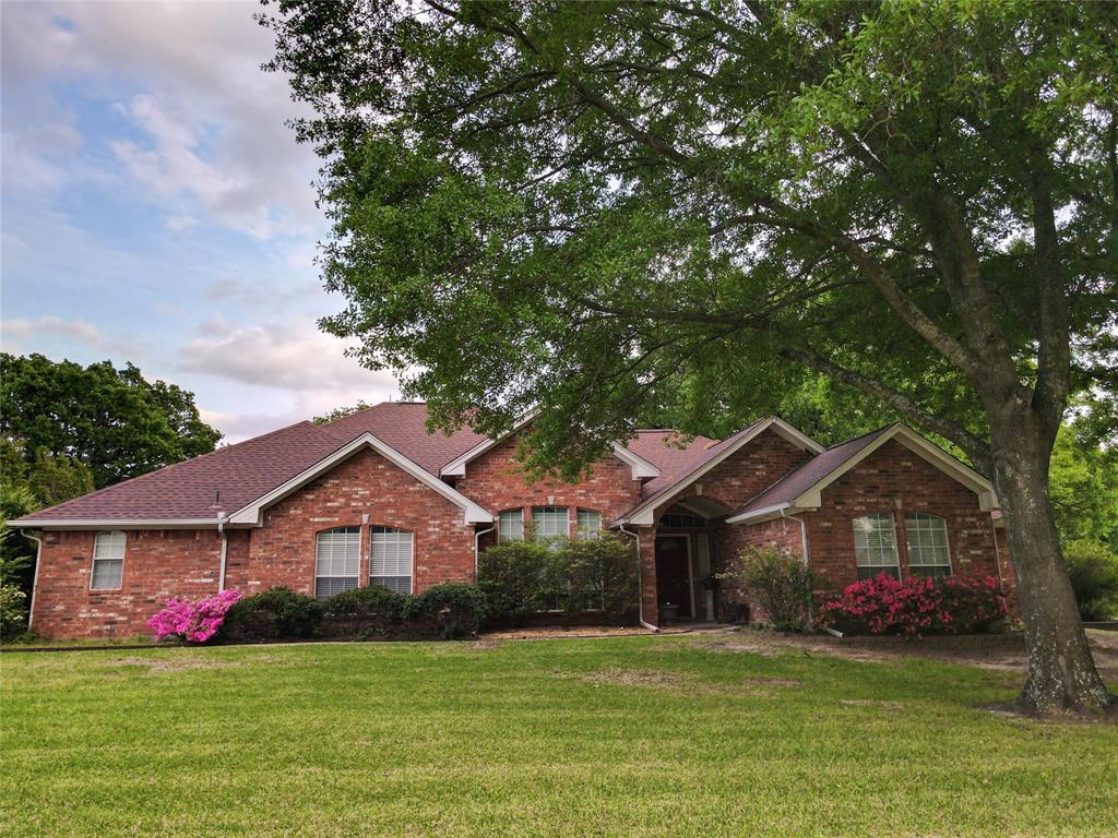 1025 Oak Hollow Lane Property Photo 1