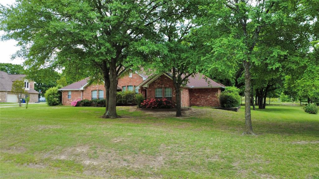 1025 Oak Hollow Lane Property Photo 1