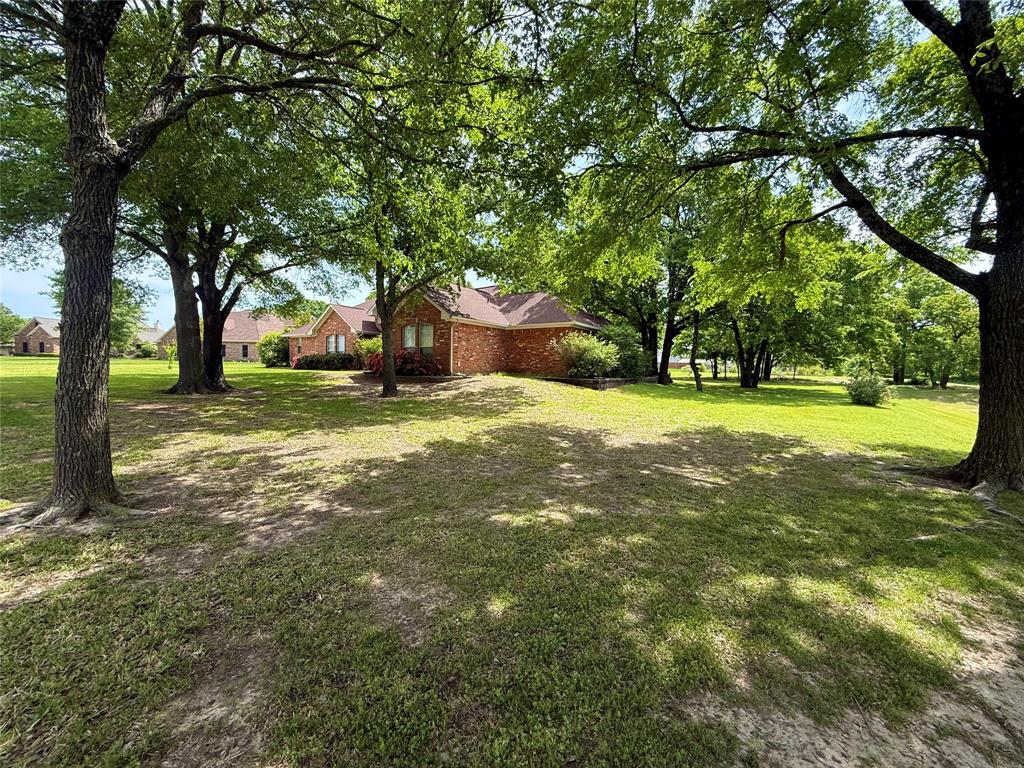 1025 Oak Hollow Lane Property Photo 16