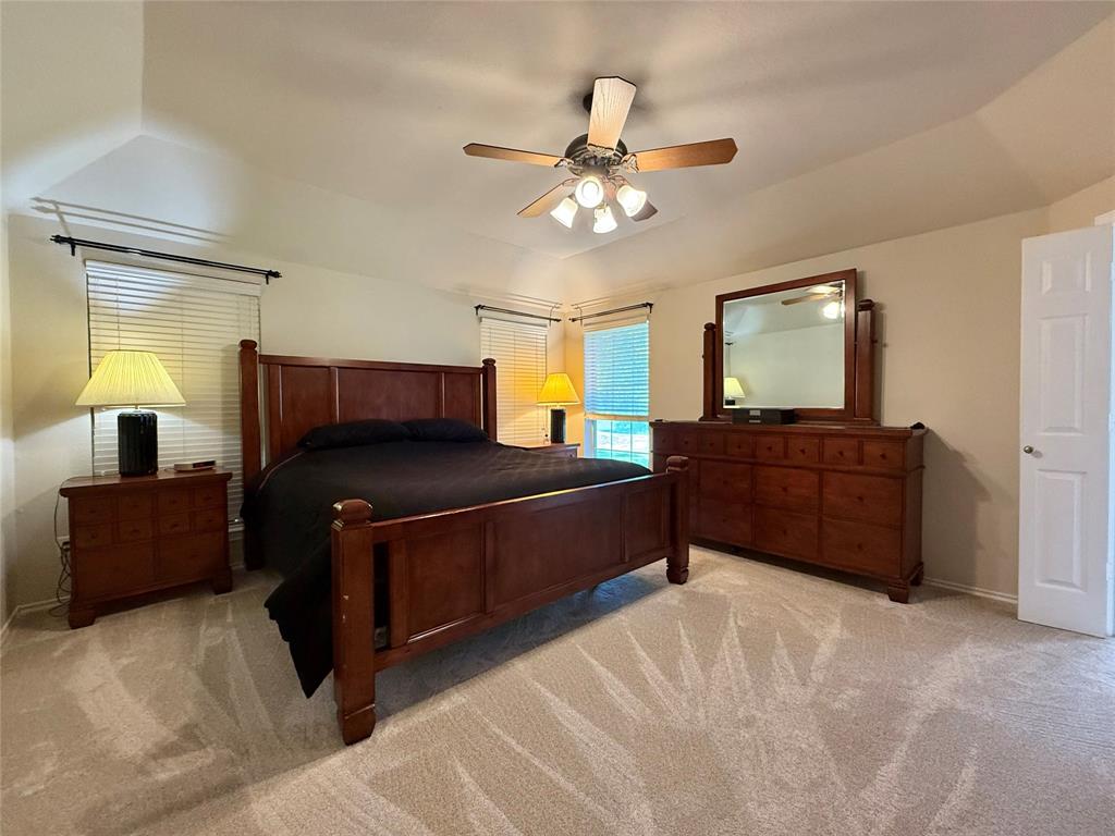 1025 Oak Hollow Lane Property Photo 21