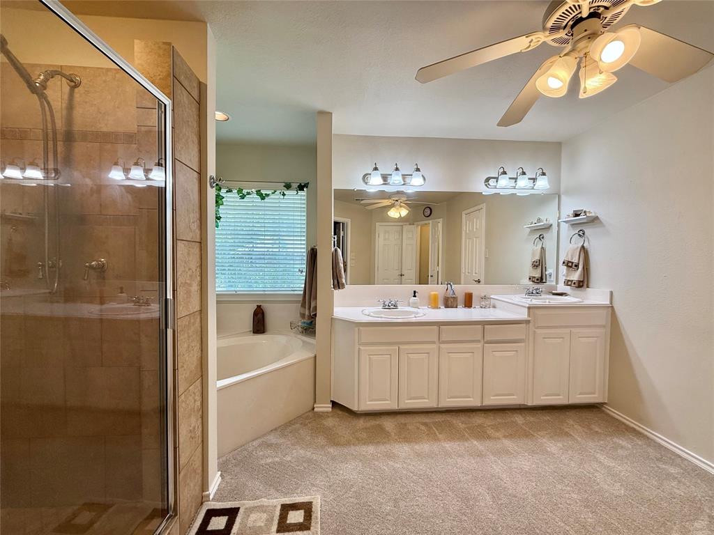 1025 Oak Hollow Lane Property Photo 23