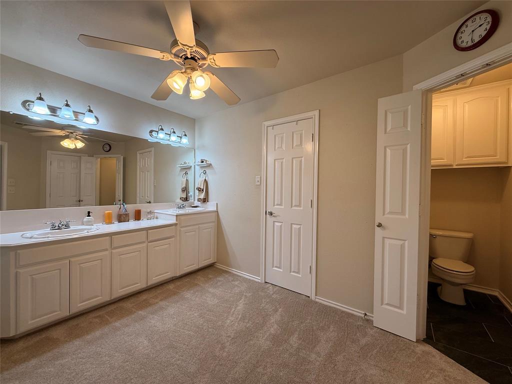 1025 Oak Hollow Lane Property Photo 25