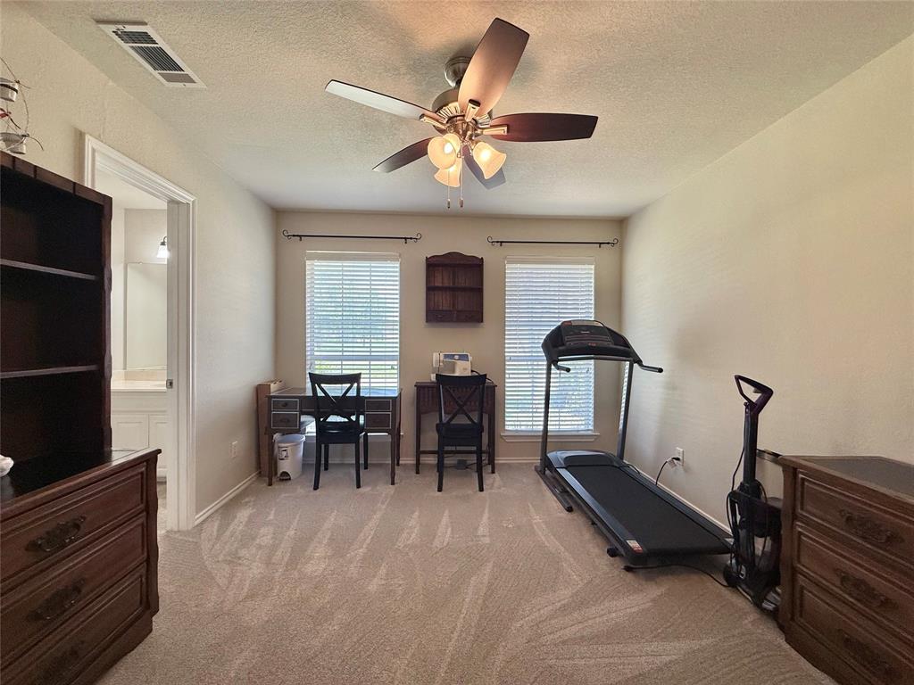 1025 Oak Hollow Lane Property Photo 34