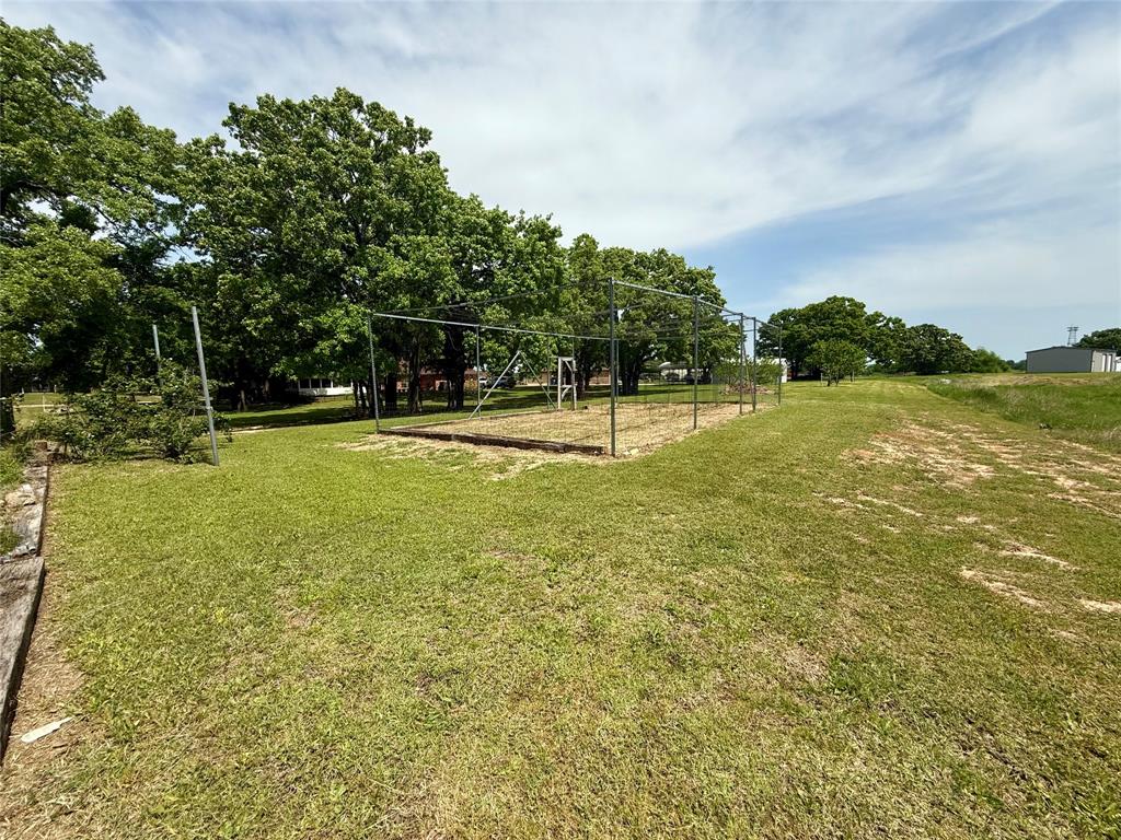 1025 Oak Hollow Lane Property Photo 39