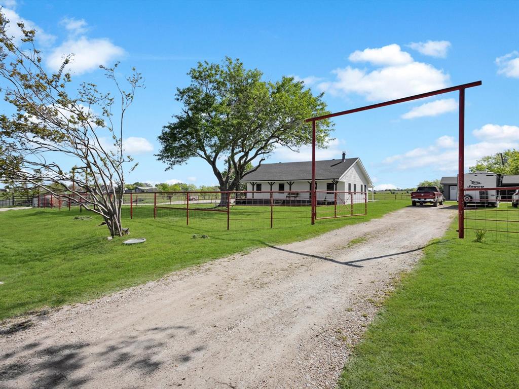 10927 County Road 587 Property Photo