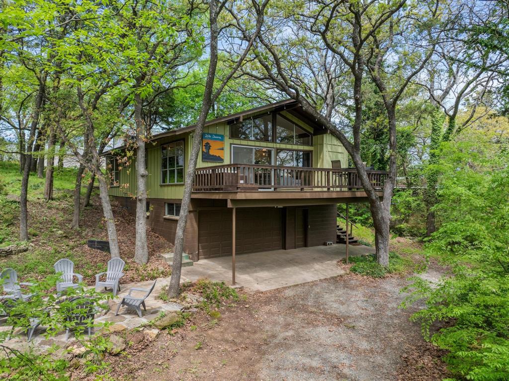 226 Cambridge Drive Property Photo