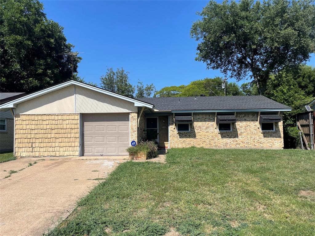 114 Crestridge Drive Property Photo