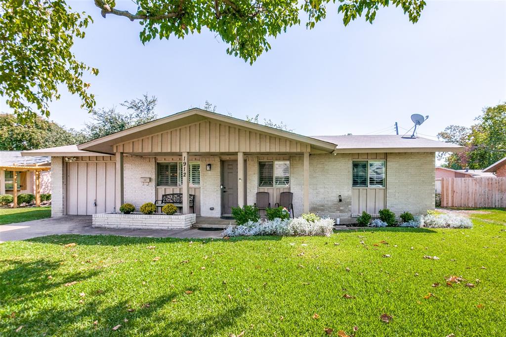 1912 Greenhaven Drive Property Photo