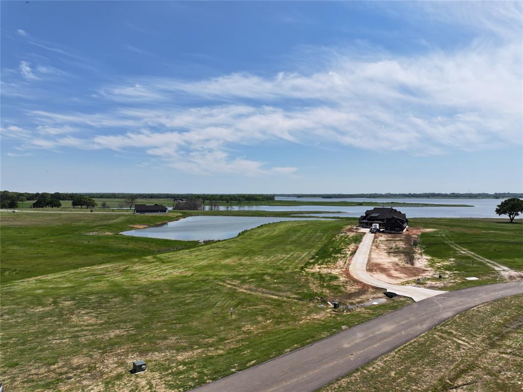 705 Peninsula Drive Property Photo
