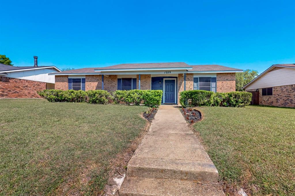 1229 Southridge Drive Property Photo