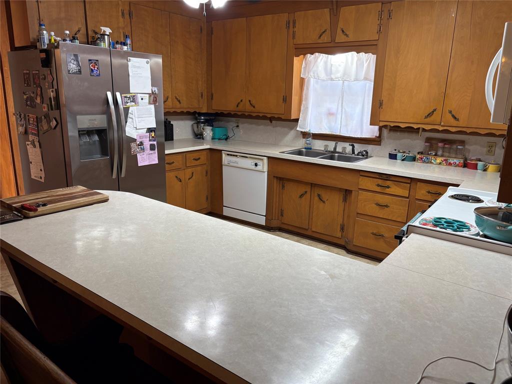 591 County Road 2376 Property Photo 13