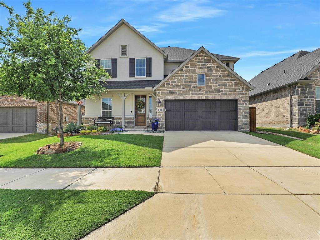 220 Glenwood Drive Property Photo