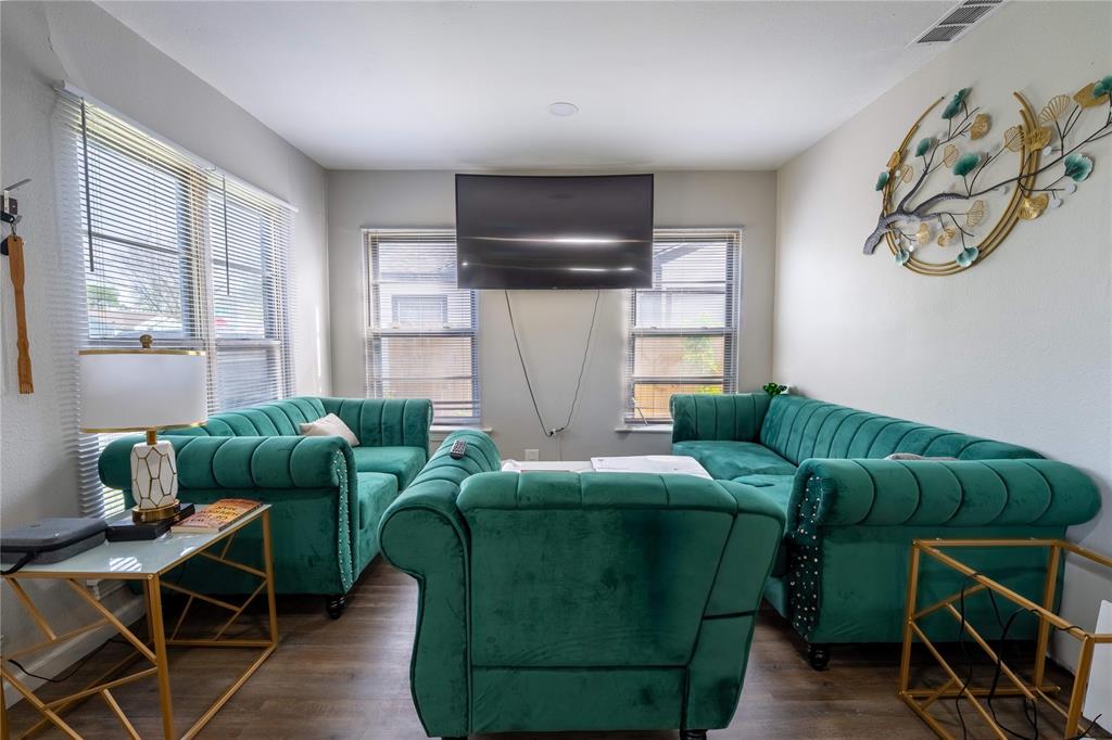 2334 Hudspeth Avenue Property Photo