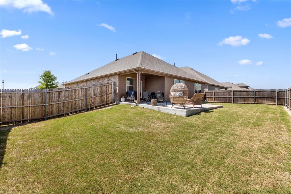 400 Saddle Club Way Property Photo 4