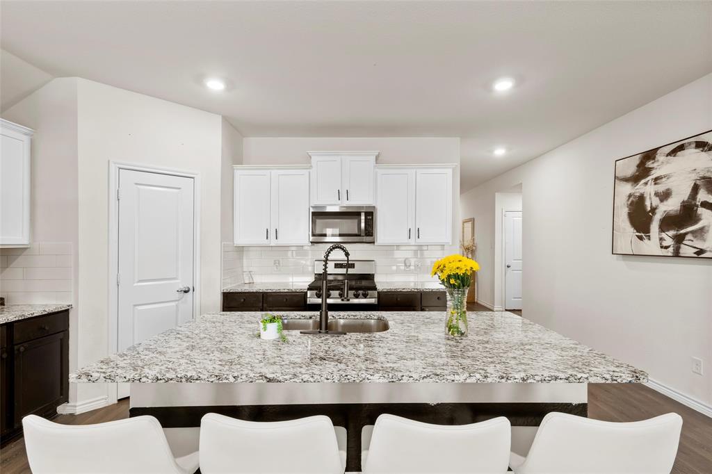 400 Saddle Club Way Property Photo 11