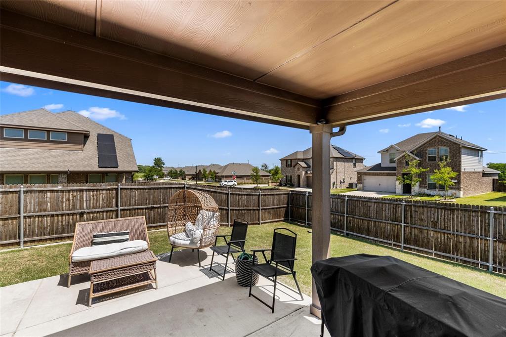 400 Saddle Club Way Property Photo 31