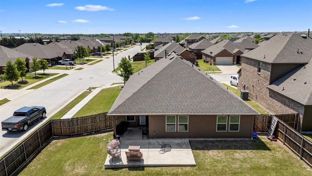 400 Saddle Club Way Property Photo 33