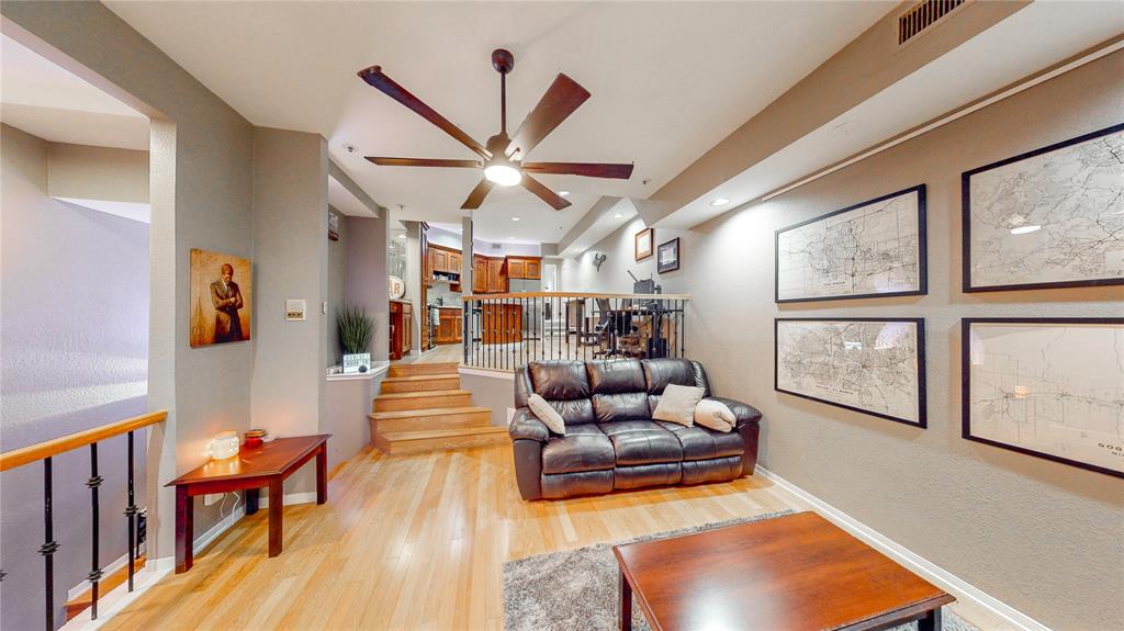 3235 Cole Avenue Property Photo