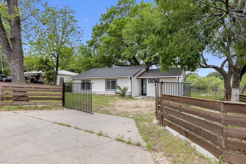 1125 Rodeo Center Boulevard Property Photo