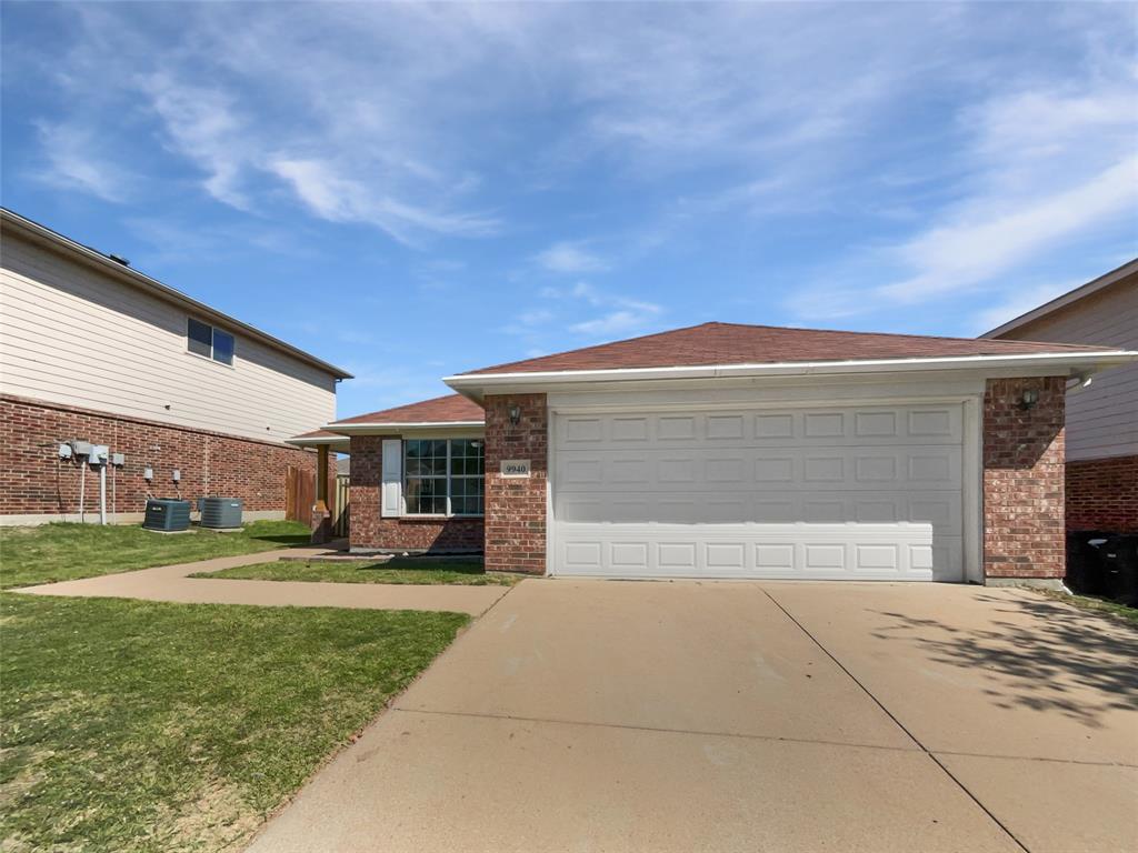 9940 Peregrine Trail Property Photo 1