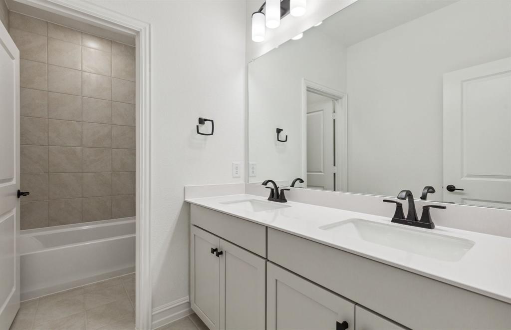 1624 Cottonwood Valley Drive Property Photo 13
