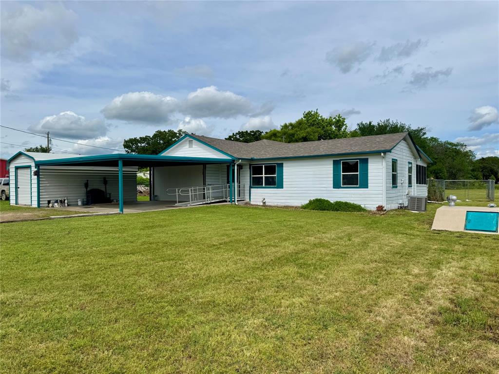 3736 N State Highway 78 Property Photo 1