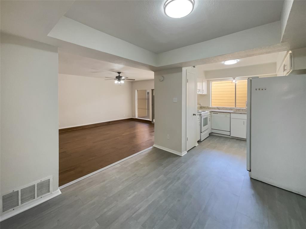 1985 Shorewood Drive Property Photo 20