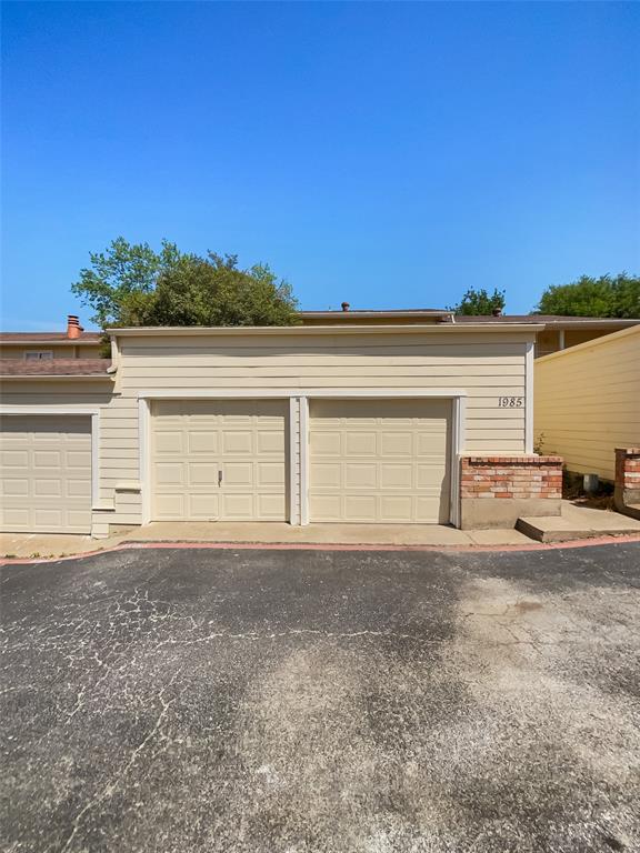 1985 Shorewood Drive Property Photo 23