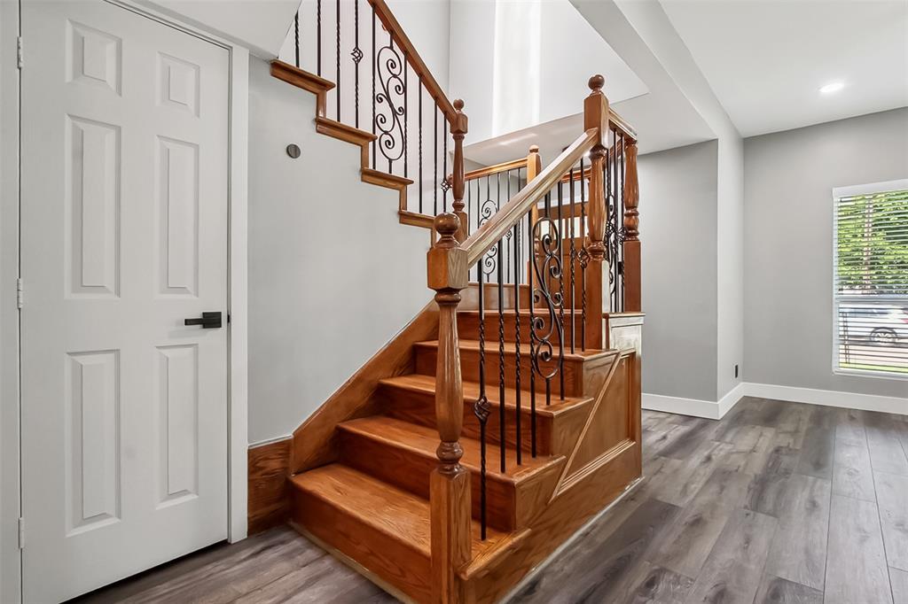 439 Josephine Street Property Photo 9