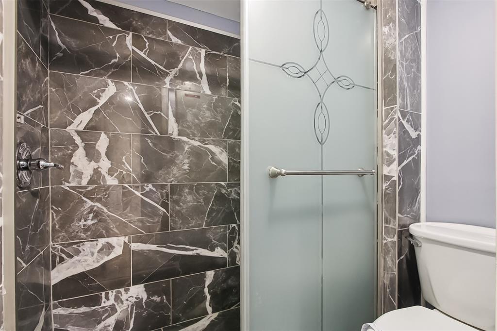 439 Josephine Street Property Photo 19