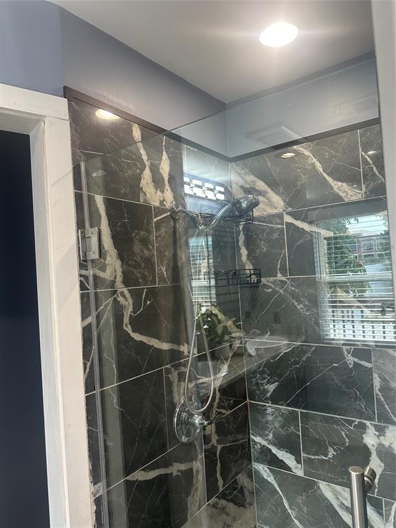 439 Josephine Street Property Photo 30