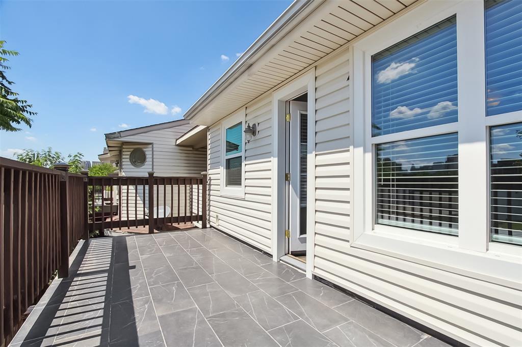 439 Josephine Street Property Photo 32