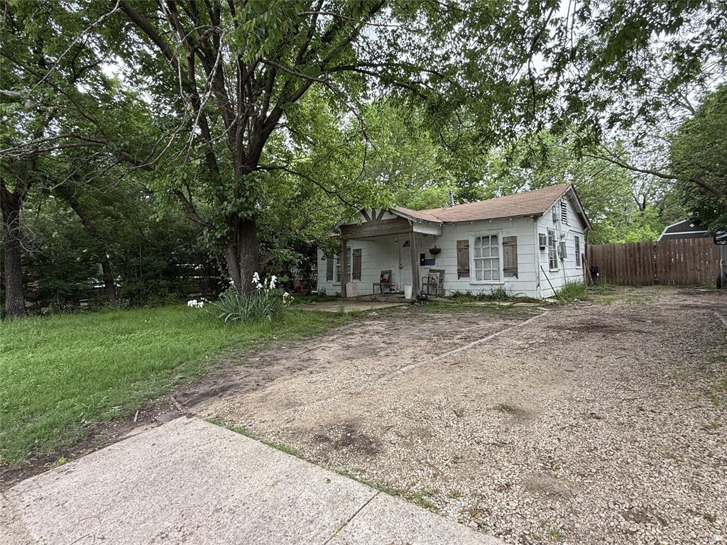 1402 Melton Lane Property Photo 1