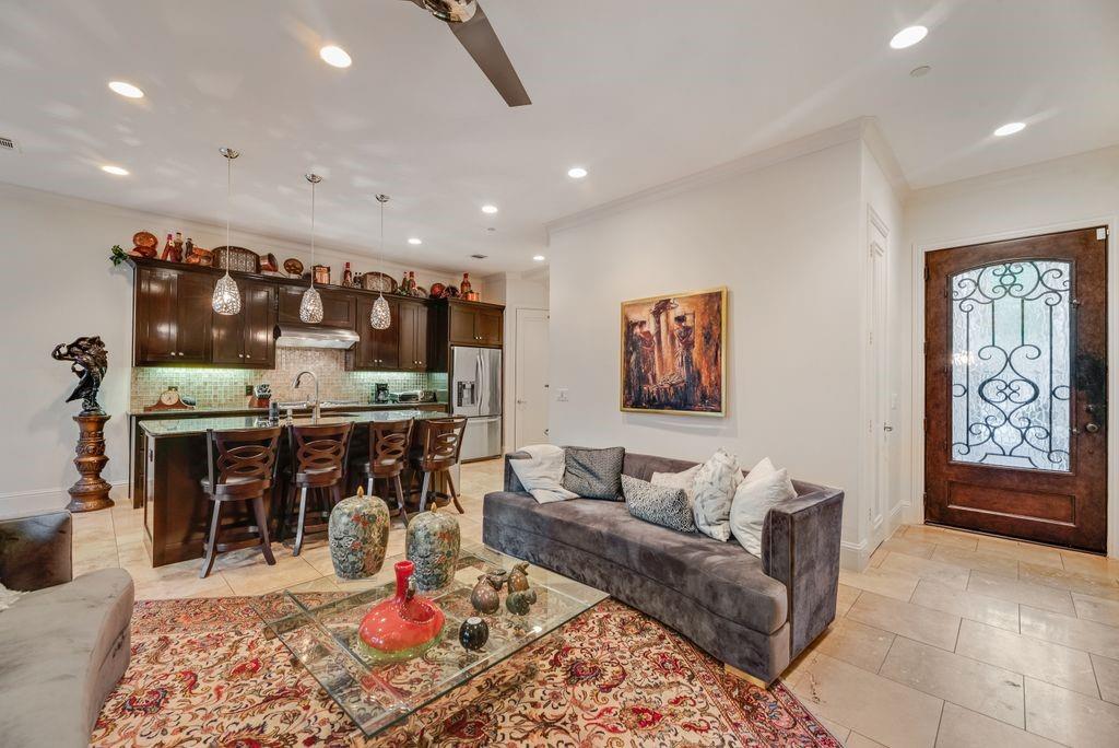 14733 Stanford Court Property Photo