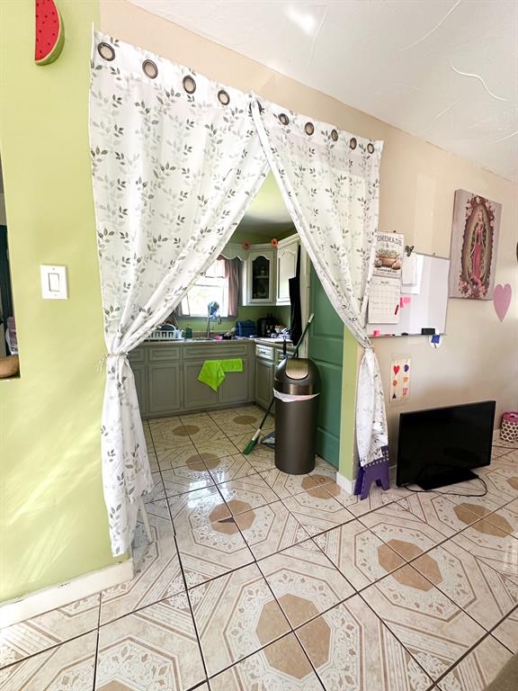 1611 Hansboro Avenue Property Photo 5